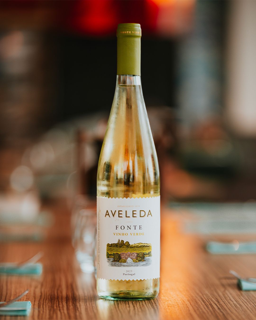    ✨ Un voyage au cœur des vins portugais !         nnChez Casa Portuguesa, la tradition passe a...
